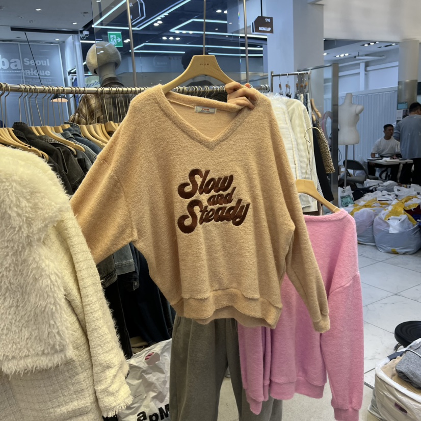 PLUM-q韓國直郵㊣女士新品人氣25秋冬推薦休閑職業長袖T恤V領PLUM長袖T恤圖色2