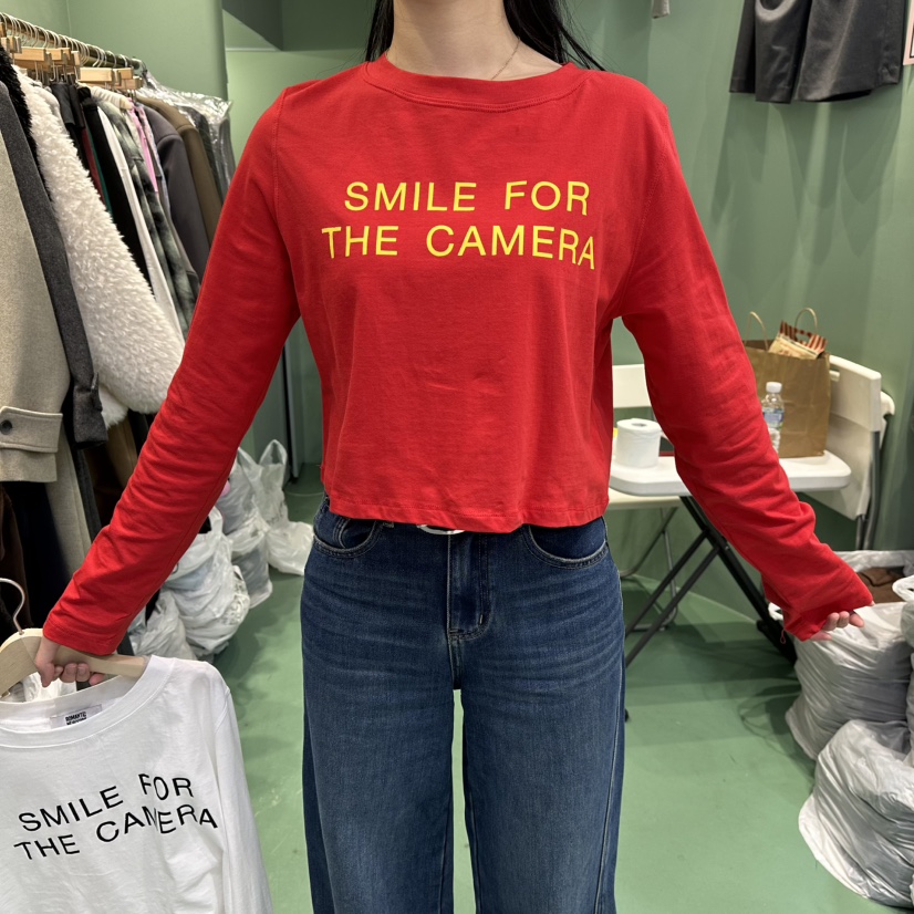 ROMANTIC NEWYORK東大門㊣代購女裝新品休閑熱賣推薦長袖T恤ROMANTIC NEWYORK長袖T恤圖色2