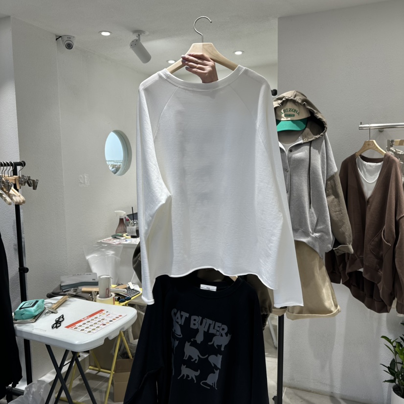 IN KIRA韓國代購㊣女士新款人氣職業熱賣時尚推薦休閑長袖T恤IN KIRA長袖T恤