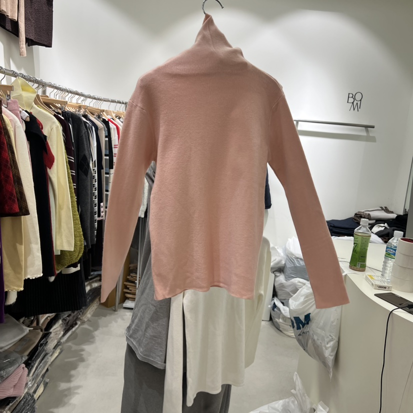 BY BOMI東大門㊣直郵女裝新款25秋冬時尚職業長袖T恤不含項鏈BY BOMI長袖T恤