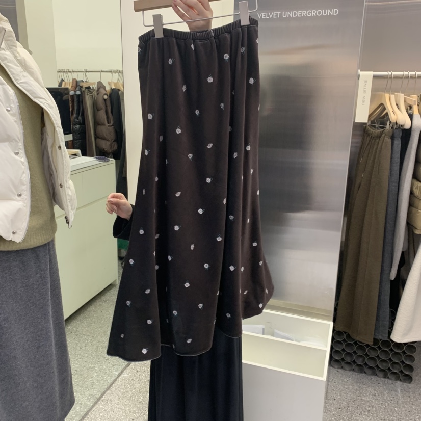 VELVET UNDERGROUND韓國代購㊣女裝新品推薦半身裙中短裙天鵝絨VELVET UNDERGROUND半身裙/中短裙