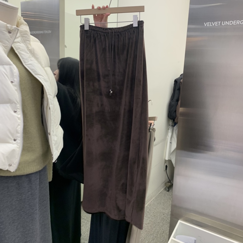 VELVET UNDERGROUND東大門㊣實拍女裝新品推薦半身裙中短裙天鵝絨VELVET UNDERGROUND半身裙/中短裙圖色1