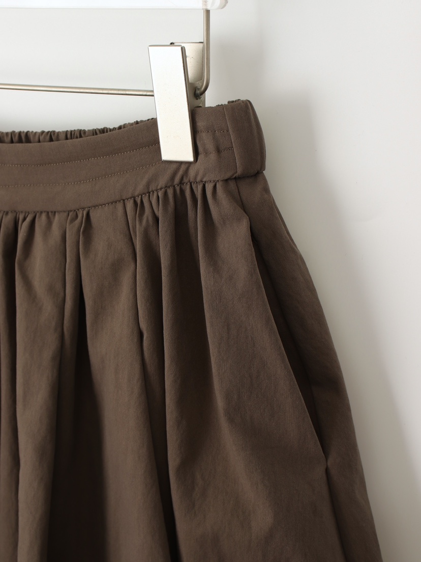 CCW韓國代購㊣女士新品25秋冬休閑熱賣人氣推薦半身裙中短裙CCW--NYUNYU半身裙/中短裙