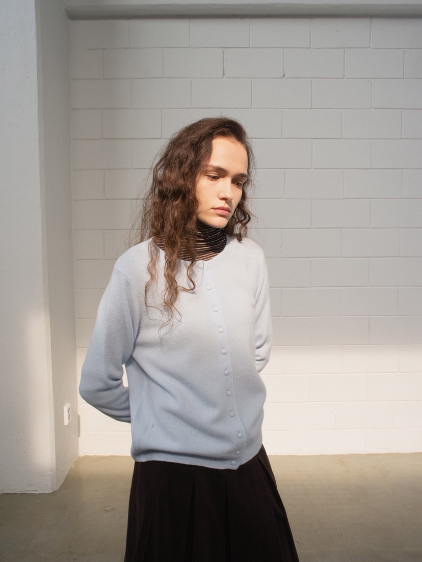 CCW東大門㊣實拍女裝新款熱賣人氣25秋冬時尚推薦針織衫柔軟CCW--NYUNYU針織衫