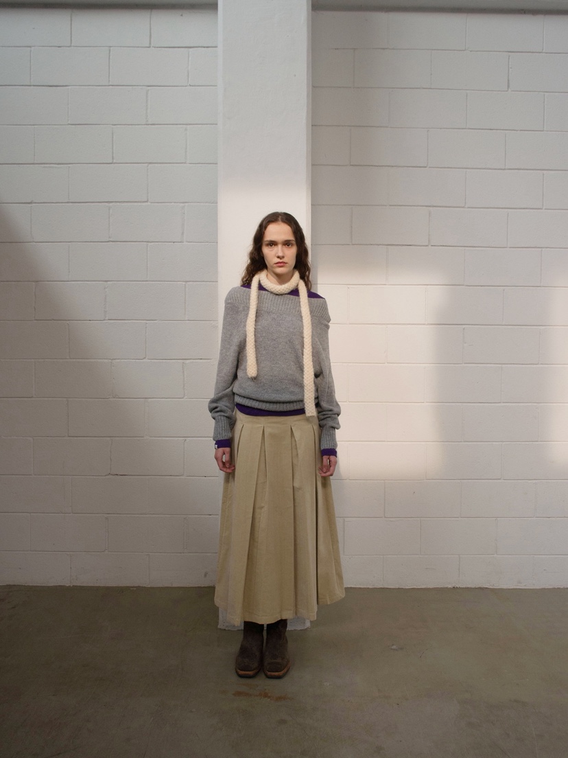 CCW韓國直郵㊣女裝新款人氣熱賣25秋冬時尚職業推薦休閑長裙CCW--NYUNYU長裙