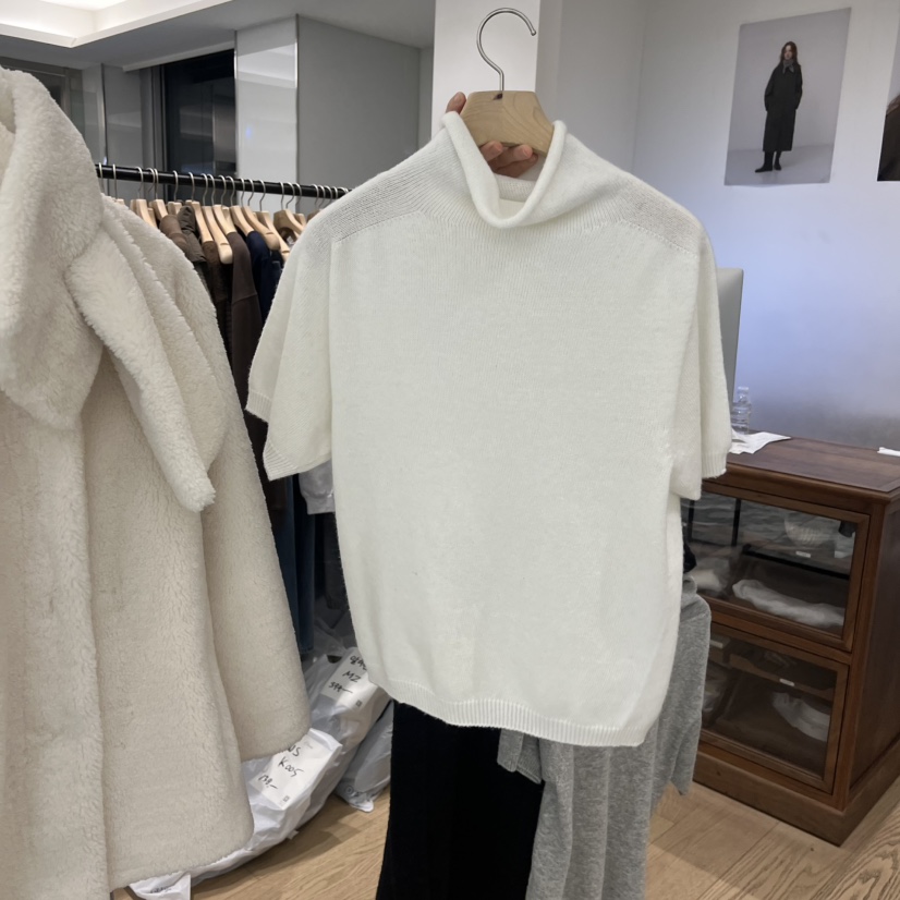 OURIN東大門㊣直郵女士新款人氣休閑熱賣職業時尚推薦25秋冬T恤OURINT恤