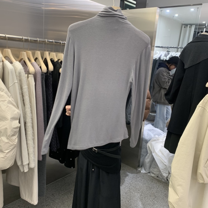 VELVET UNDERGROUND東大門㊣代購女士新品熱賣長袖T恤不含配飾VELVET UNDERGROUND長袖T恤