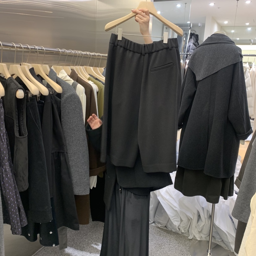 VELVET UNDERGROUND韓國代購㊣女士新品人氣時尚25秋冬短褲羊毛VELVET UNDERGROUND短褲