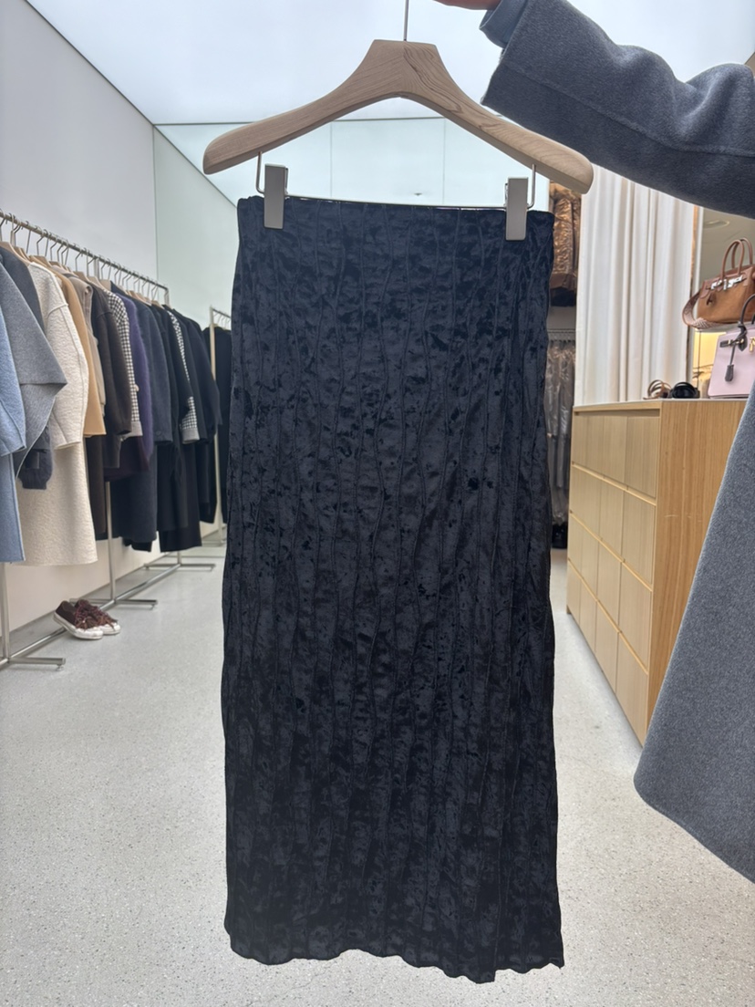 JUJU東大門㊣直郵女裝新款熱賣人氣25秋冬職業推薦長裙天鵝絨JUJU長裙圖色2