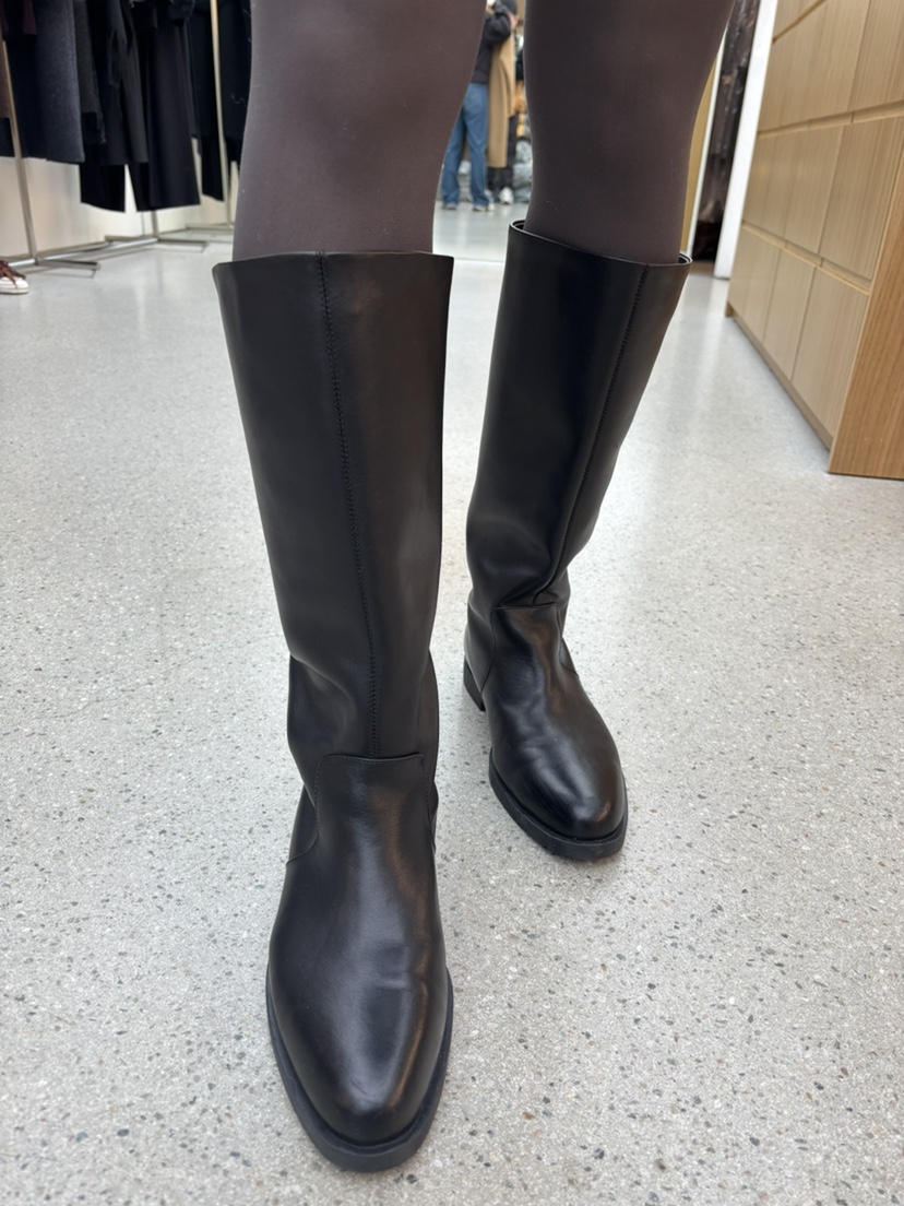 JUJU韓國直郵㊣女士新品職業休閑人氣25秋冬熱賣時尚推薦靴子JUJU靴子圖色1