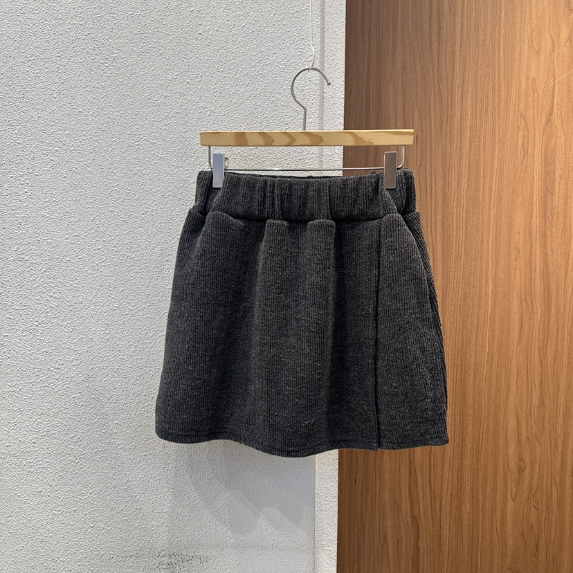 ON THE MODE韓國直郵㊣女裝新品時尚推薦熱賣職業人氣裙褲ON THE MODE裙褲圖色2