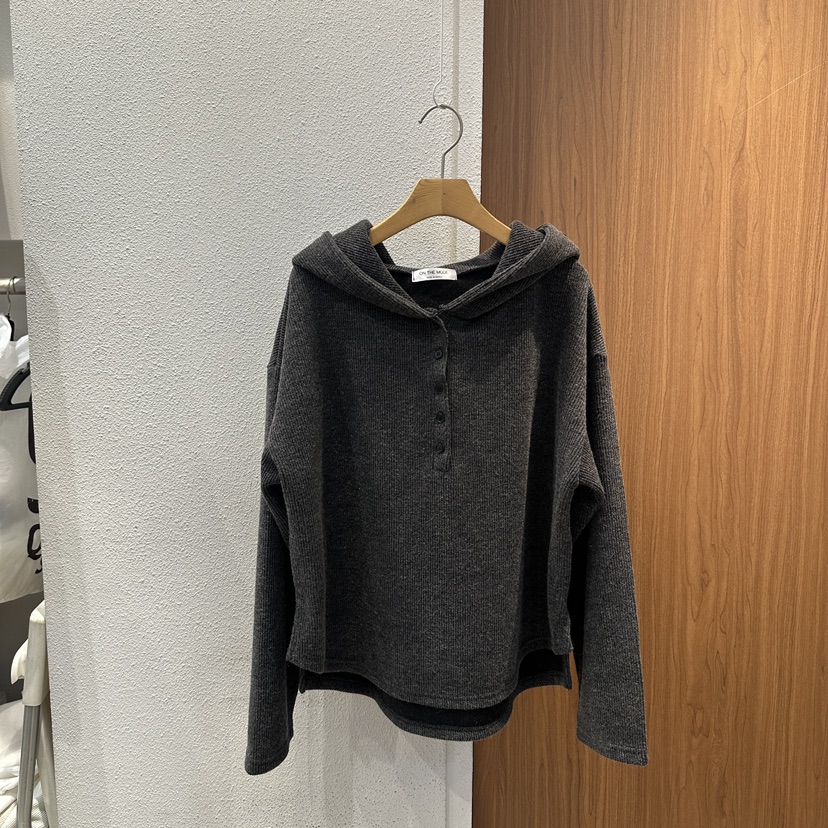 ON THE MODE東大門㊣代購女士新款職業休閑25秋冬長袖T恤紐扣ON THE MODE長袖T恤圖色2