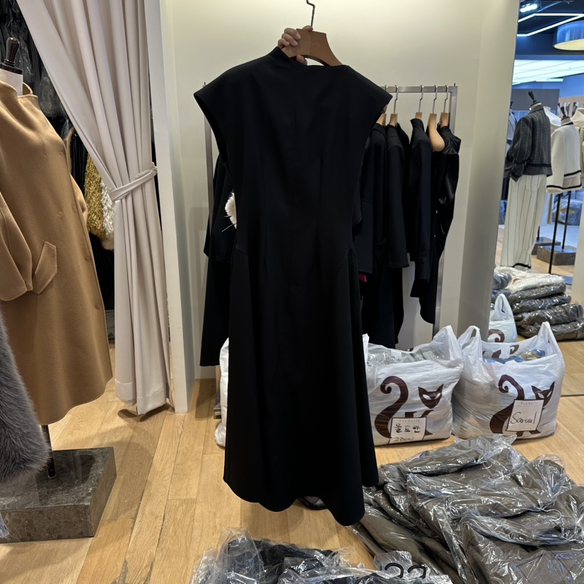 VAN NZILL東大門㊣代購女裝新品25秋冬推薦休閑時尚連衣裙VAN NZILL連衣裙圖色2