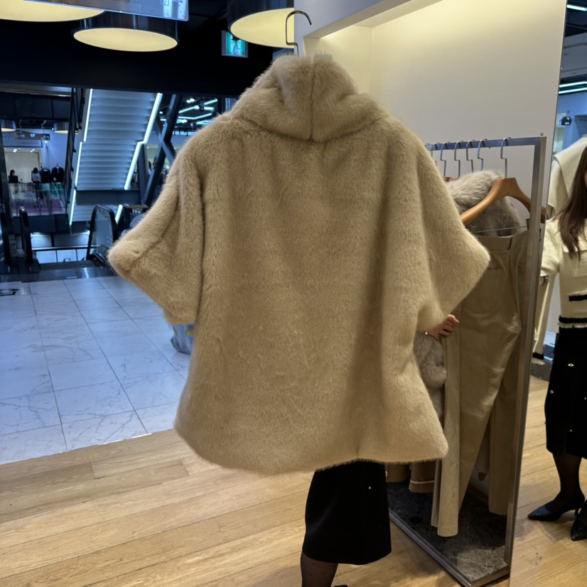 VAN NZILL韓國直郵㊣女裝新款推薦時尚熱賣短款大衣不含腰帶VAN NZILL短款大衣