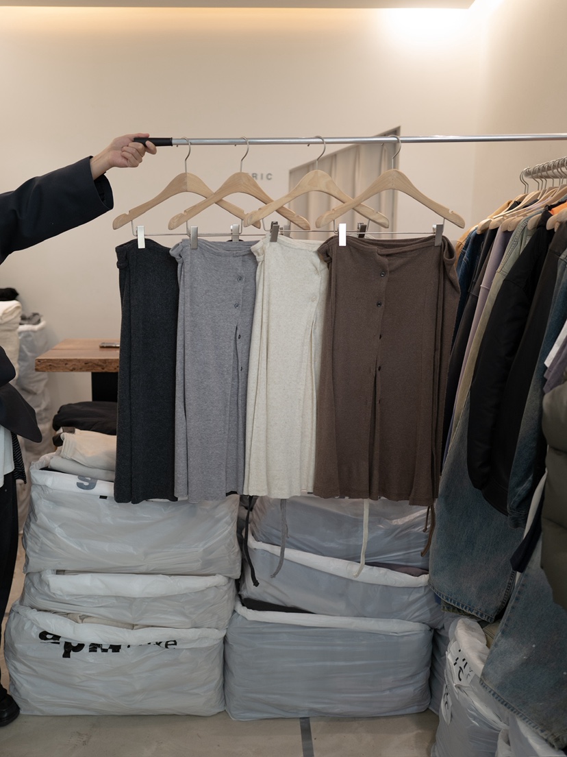 FRIC東大門㊣代購女士新款職業人氣推薦25秋冬半身裙中短裙紐扣FRIC半身裙/中短裙