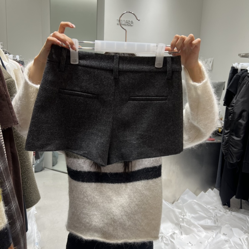 NUESE韓國直郵㊣女裝新品推薦休閑人氣職業熱賣短褲羊毛人字紋NUESE短褲