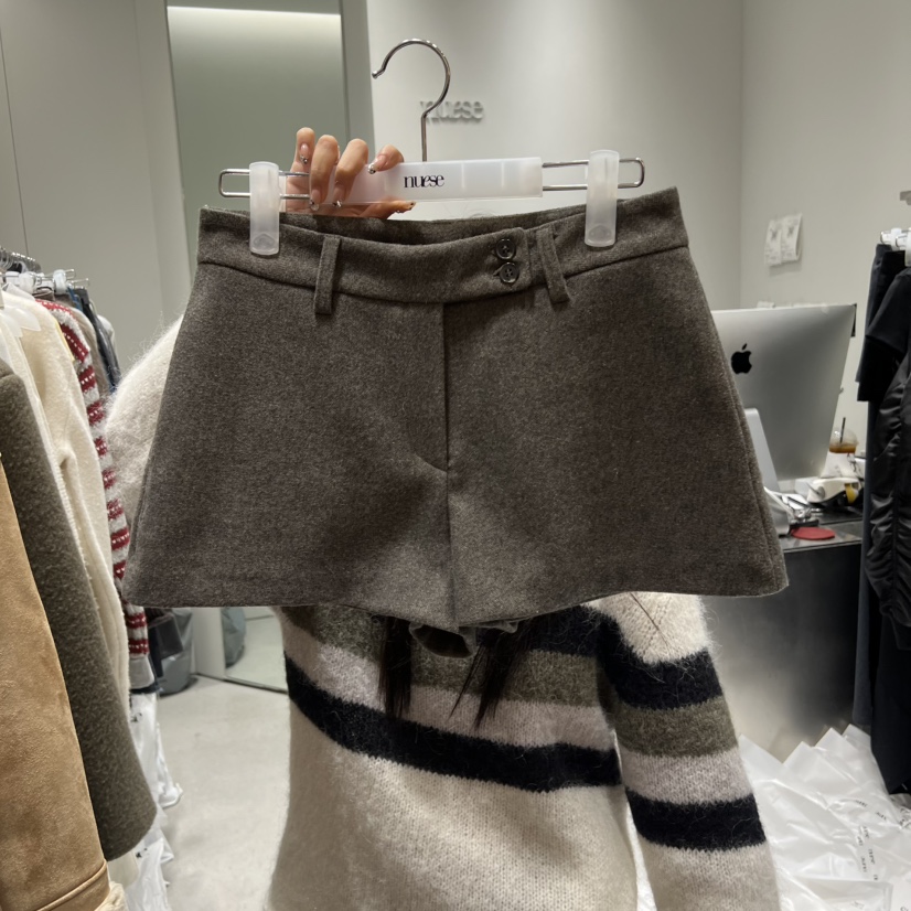NUESE韓國直郵㊣女裝新品推薦休閑人氣職業熱賣短褲羊毛人字紋NUESE短褲圖色2