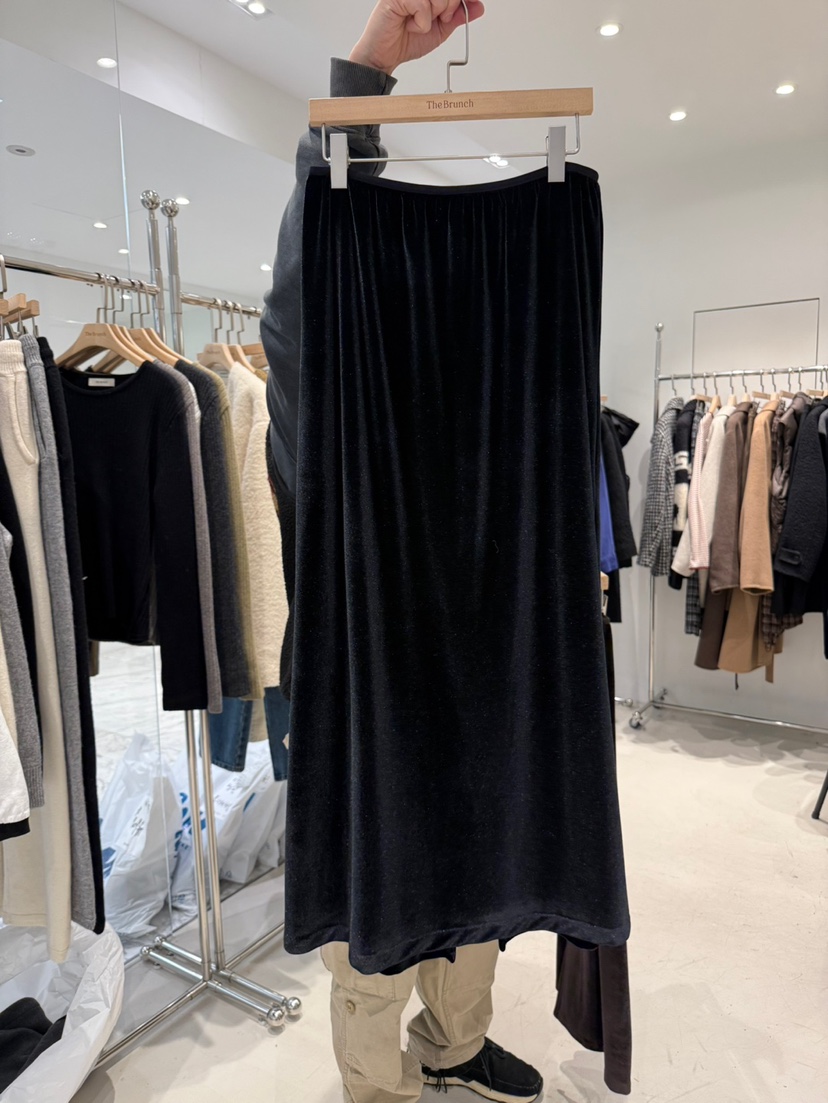 THE BRUNCH韓國直郵㊣女裝新款25秋冬職業人氣熱賣長裙天鵝絨THE BRUNCH長裙圖色2