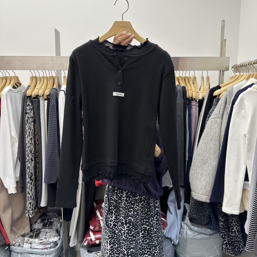 SPECIAL韓國直郵㊣女士新款熱賣人氣推薦時尚長袖T恤假兩件SPECIAL長袖T恤圖色3