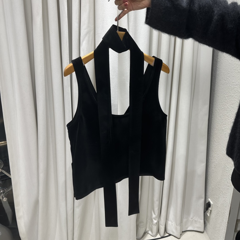 TREND SELLER/G東大門㊣代購女士新品職業吊帶背心天鵝絨含脖帶G/TREND SELLER吊帶/背心圖色1黑色