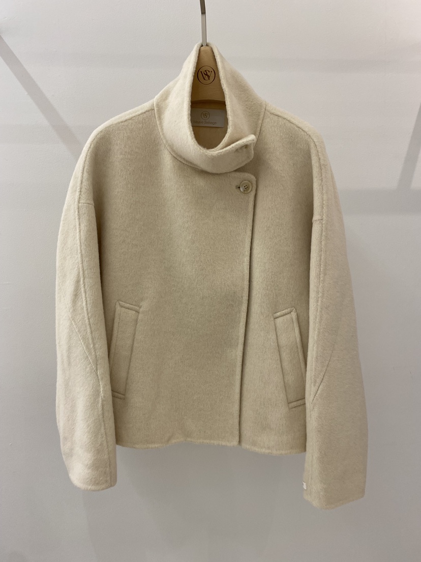 WEAUE SELVAGE韓國代購㊣女士新款25秋冬推薦職業短款大衣Weave Selvage短款大衣圖色1