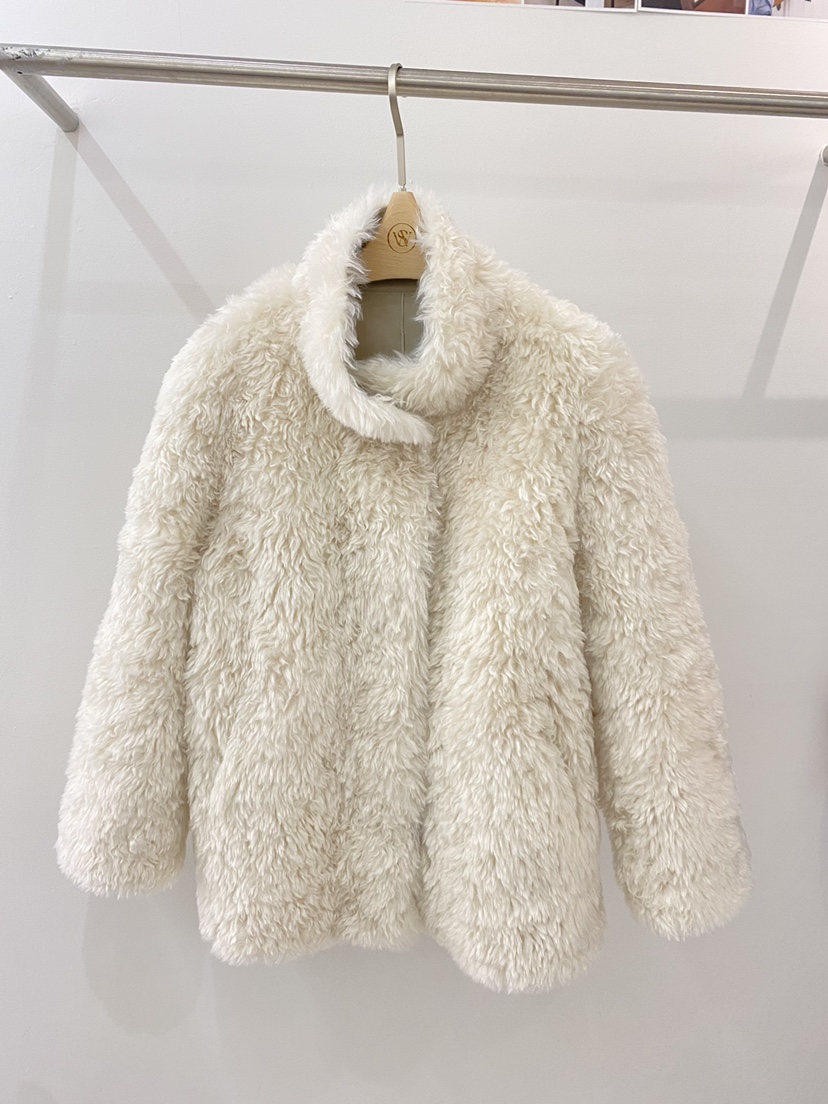 WEAUE SELVAGE韓國代購㊣女士新品熱賣職業時尚短款大衣毛皮Weave Selvage短款大衣圖色1