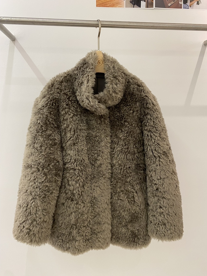 WEAUE SELVAGE韓國代購㊣女士新品熱賣職業時尚短款大衣毛皮Weave Selvage短款大衣圖色2