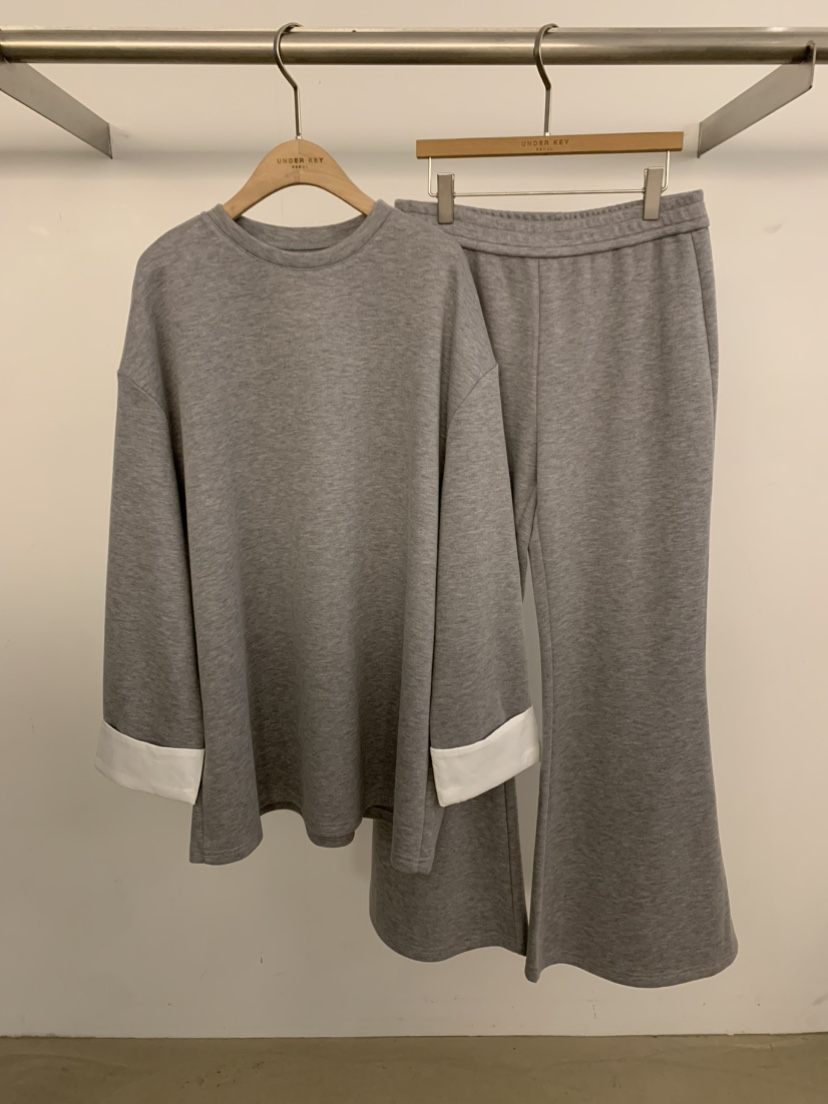 UNDER KEY東大門㊣代購女士新款職業推薦熱賣套裝羊絨喇叭UNDER KEY套裝圖色1