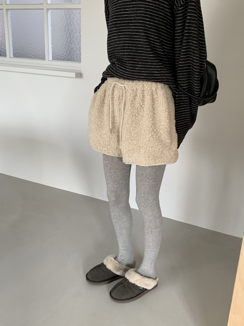 RIVER RAIN東大門㊣直郵女裝新品推薦職業人氣休閑25秋冬短褲RIVER RAIN短褲