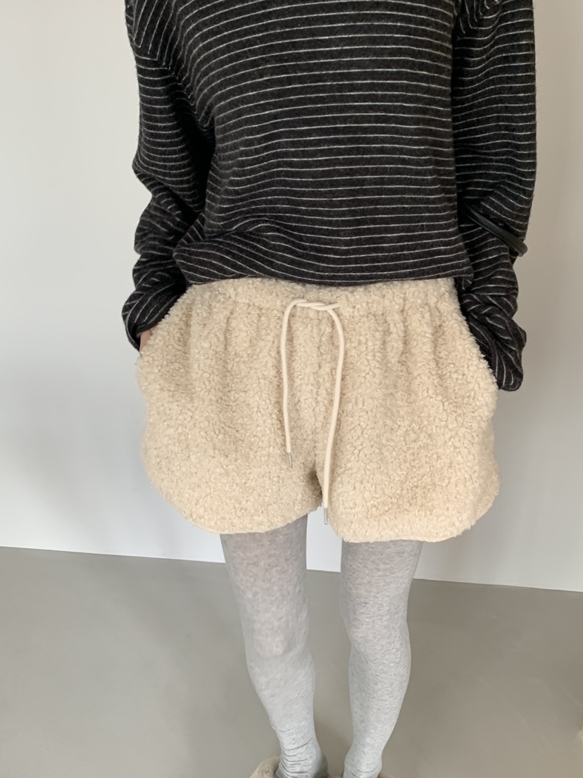 RIVER RAIN東大門㊣直郵女裝新品推薦職業人氣休閑25秋冬短褲RIVER RAIN短褲