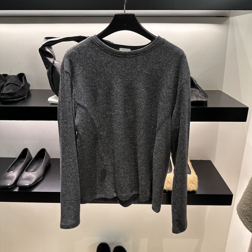 FEBRUARY 11韓國直郵㊣女士新品熱賣推薦時尚長袖T恤抓絨保暖FEBRUARY 11長袖T恤圖色2