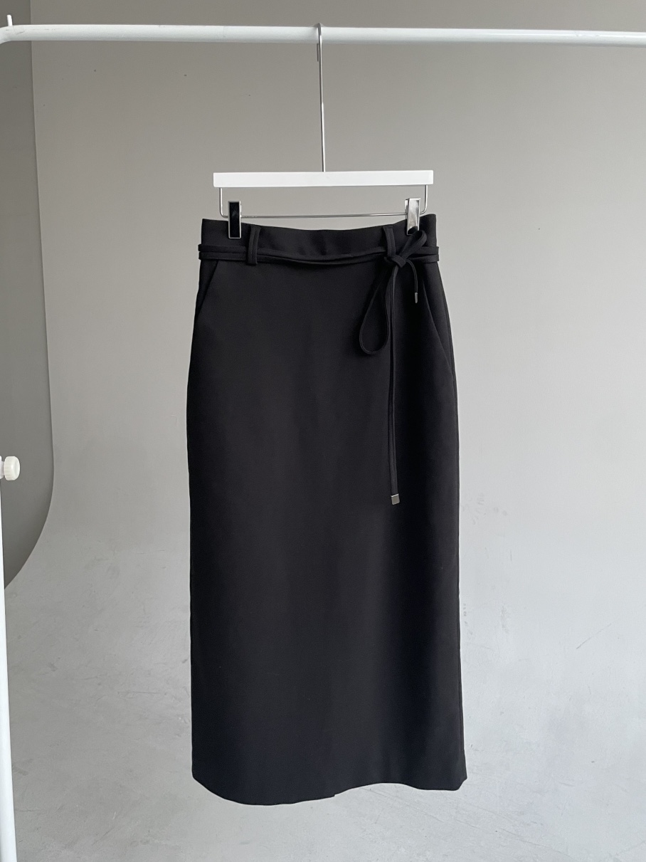 URBANE cloth韓國直郵㊣女裝新品熱賣時尚休閑職業25秋冬長裙URBANE cloth長裙圖色2黑色