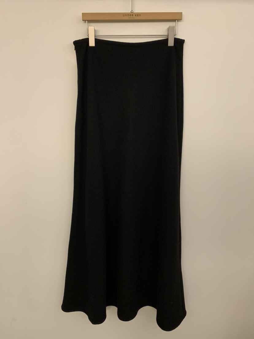UNDER KEY韓國直郵㊣女士新品人氣熱賣推薦時尚職業25秋冬長裙UNDER KEY長裙圖色2黑色