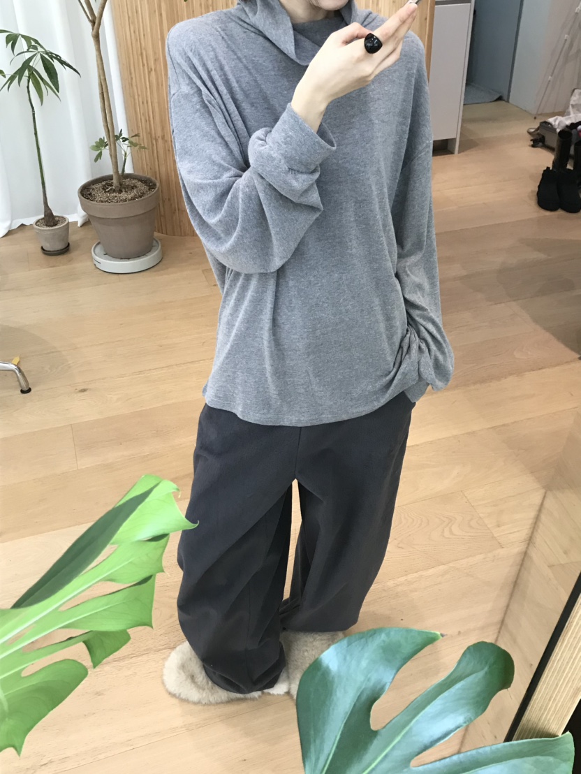 ME MO韓國直郵㊣女裝新品時尚熱賣職業人氣25秋冬推薦長袖T恤ME MO長袖T恤