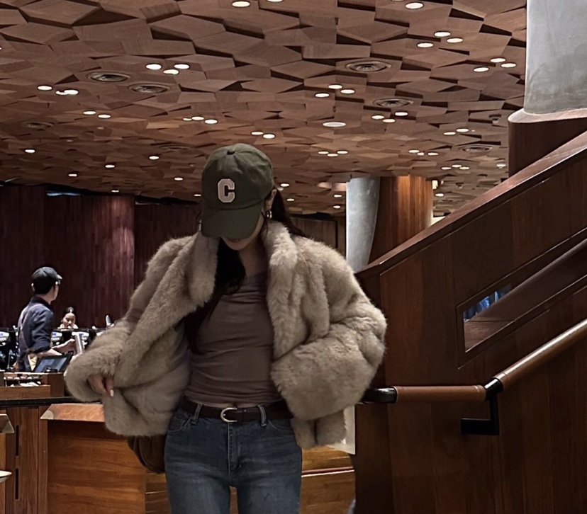 VERANDA東大門㊣代購女士新品時尚休閑推薦短款大衣生態毛毛皮VERANDA短款大衣