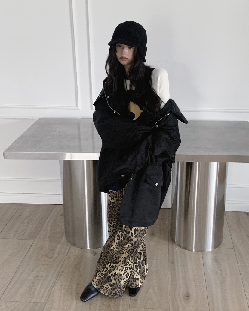 LIVE AID-P韓國直郵㊣女裝新款熱賣時尚休閑長款羽絨服狐貍LIVE AID-P長款羽絨服