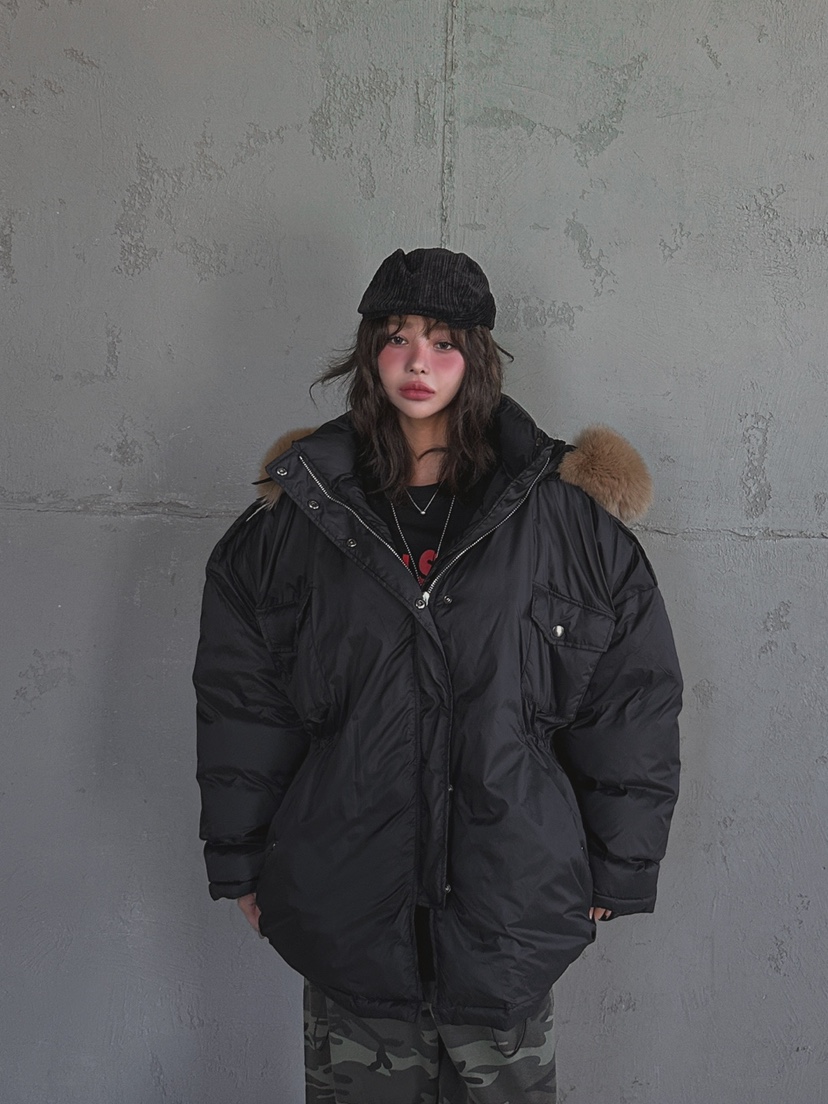 LIVE AID-P韓國直郵㊣女裝新款熱賣時尚休閑長款羽絨服狐貍LIVE AID-P長款羽絨服