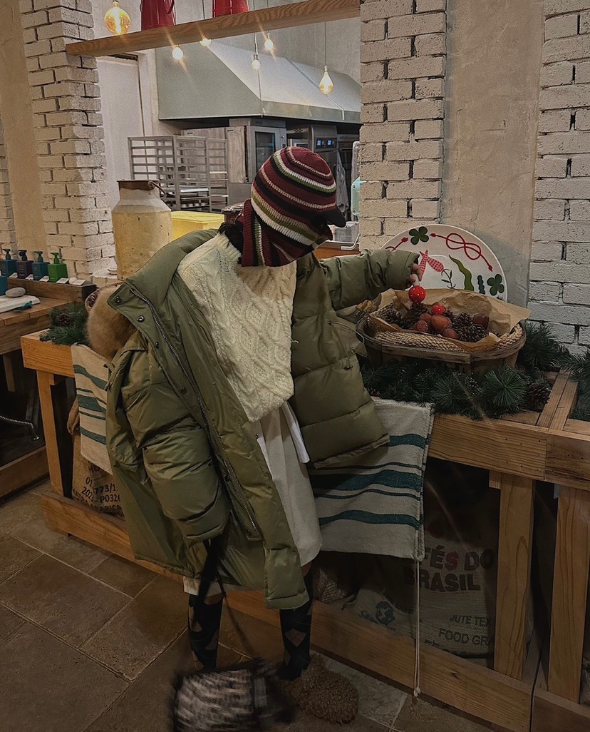 LIVE AID-P韓國直郵㊣女裝新款熱賣時尚休閑長款羽絨服狐貍LIVE AID-P長款羽絨服