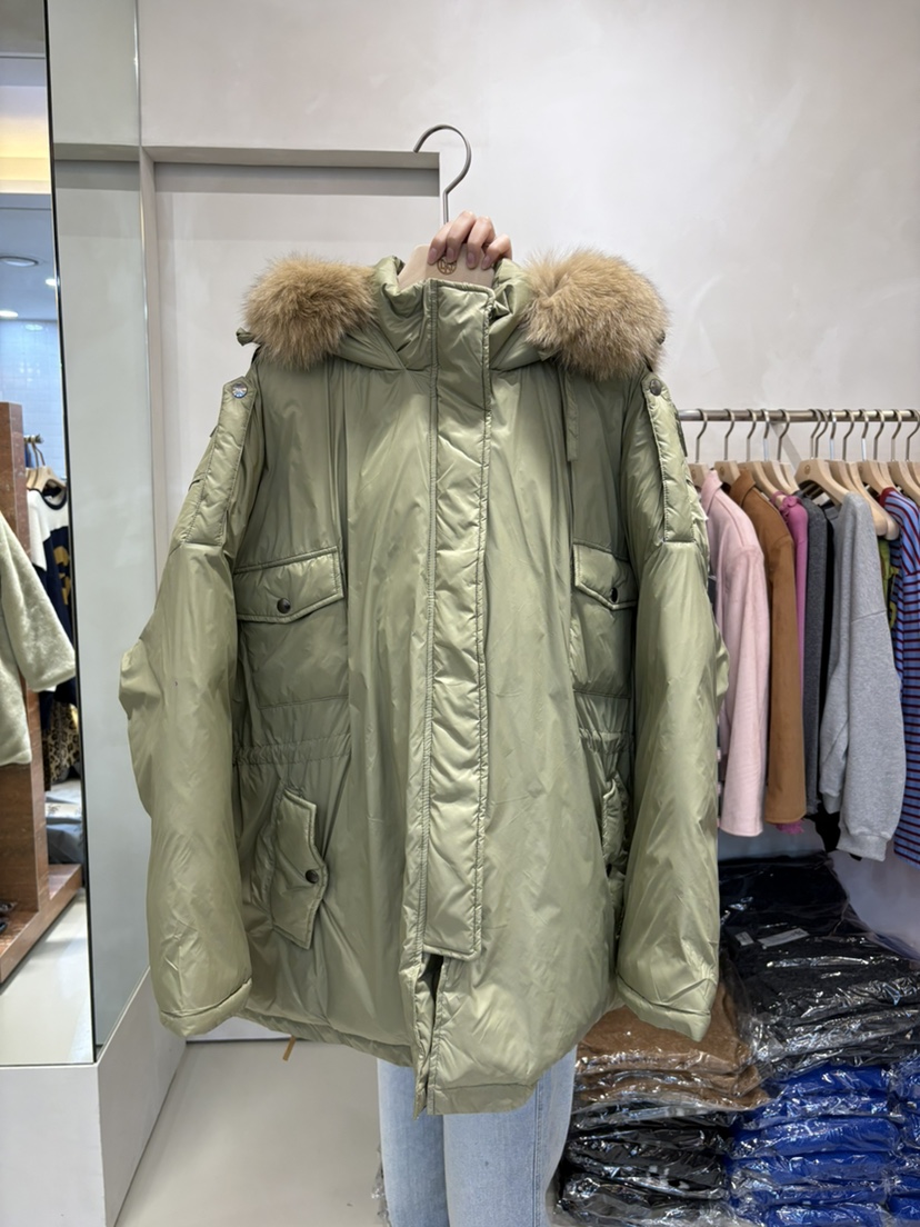 LIVE AID-P韓國直郵㊣女裝新款熱賣時尚休閑長款羽絨服狐貍LIVE AID-P長款羽絨服圖色1