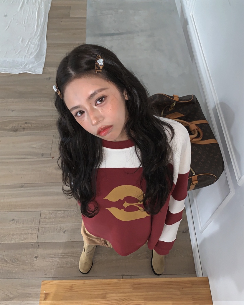 LIVE AID-P東大門㊣直郵女士新品25秋冬人氣休閑推薦長袖T恤LIVE AID-P長袖T恤