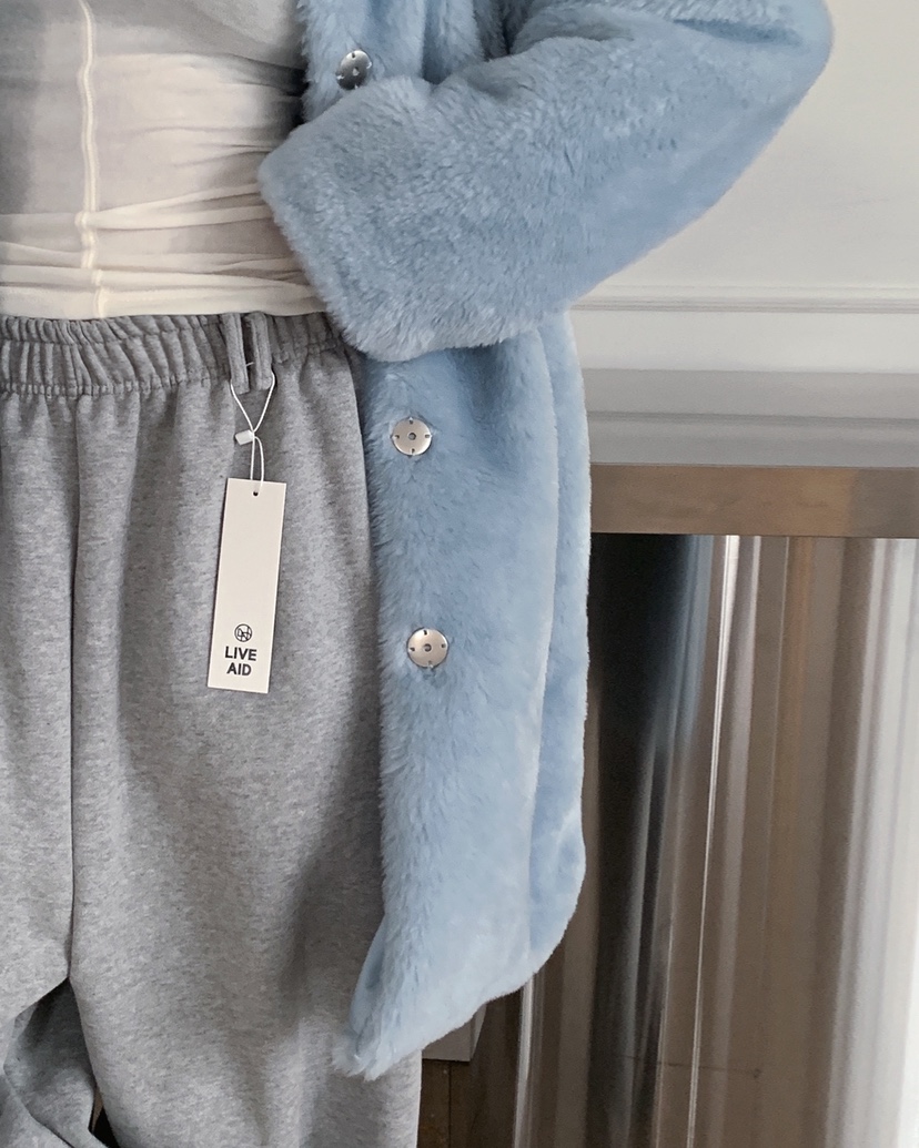 LIVE AID-P東大門㊣實拍女裝新品休閑熱賣中長款大衣皮草LIVE AID-P中長款大衣