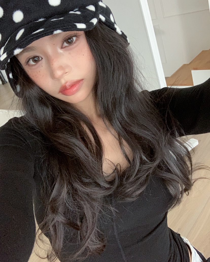 LIVE AID-P韓國直郵㊣女士新款人氣時尚職業25秋冬長袖T恤LIVE AID-P長袖T恤