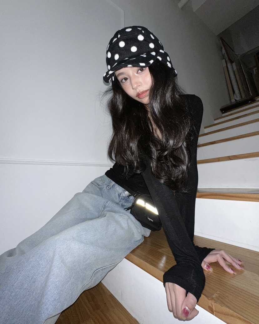 LIVE AID-P韓國直郵㊣女士新款人氣時尚職業25秋冬長袖T恤LIVE AID-P長袖T恤