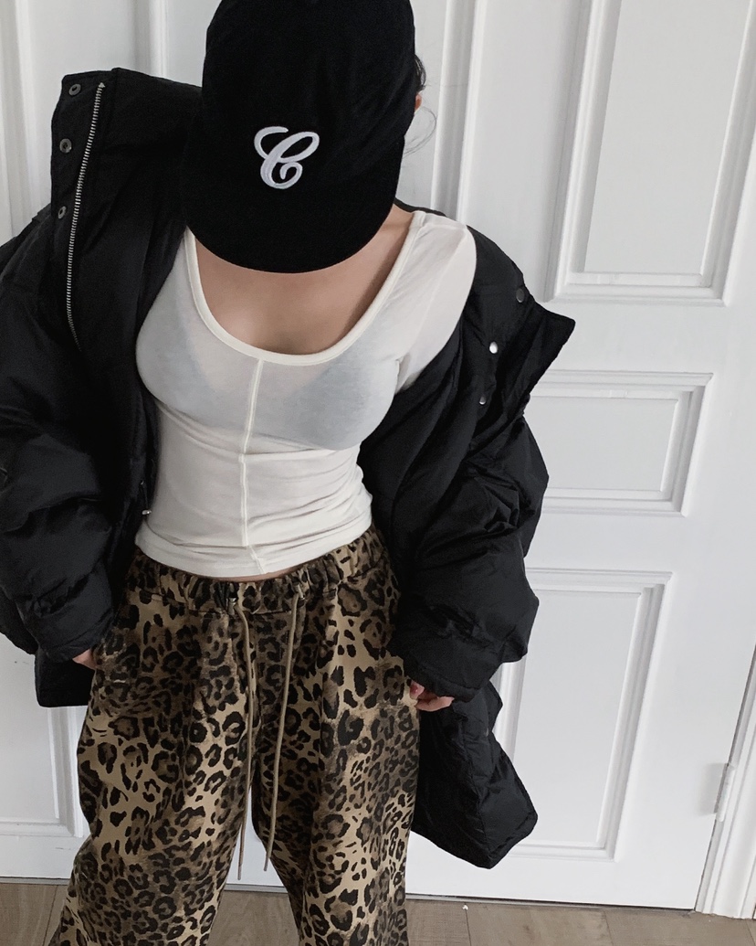 LIVE AID-P韓國直郵㊣女士新款人氣時尚職業25秋冬長袖T恤LIVE AID-P長袖T恤