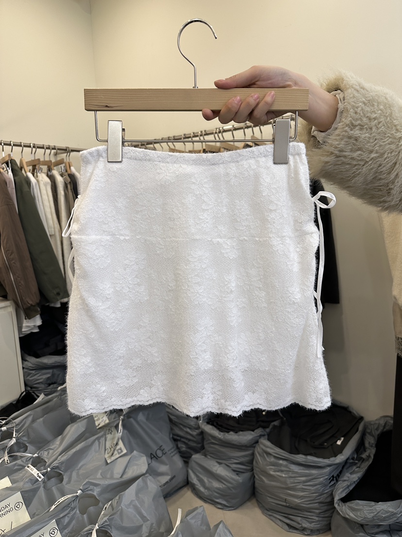 MONDAYMORING東大門㊣實拍女士新款25秋冬推薦熱賣職業短裙MONDAYMORING短裙圖色1