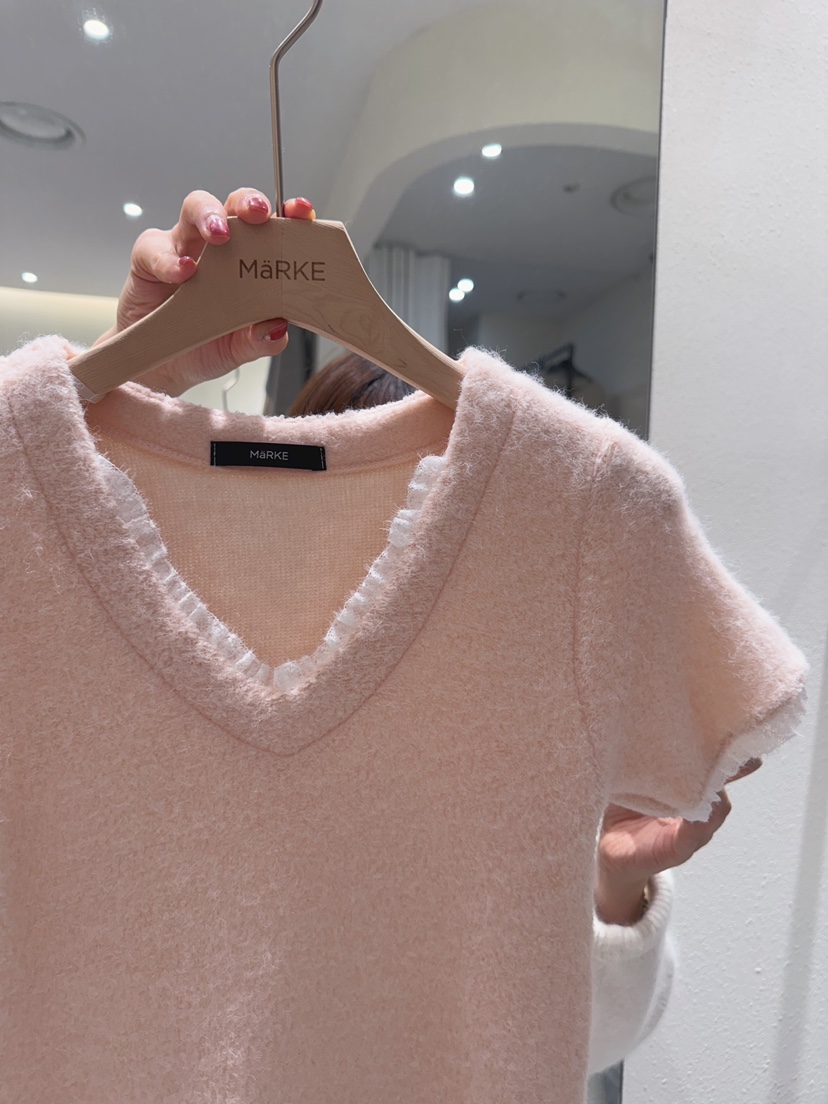 MARKE-P東大門㊣代購女裝新款時尚熱賣人氣25秋冬T恤毛皮蕾絲MARKE-PT恤