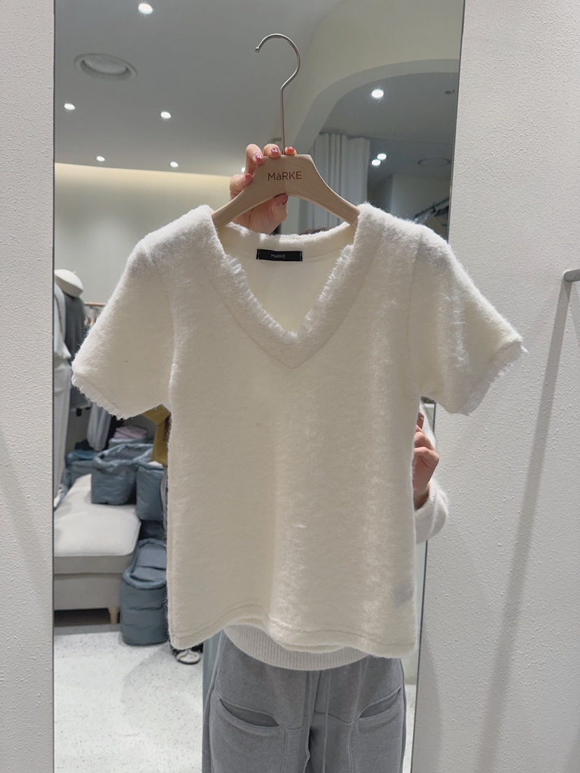 MARKE-P東大門㊣代購女裝新款時尚熱賣人氣25秋冬T恤毛皮蕾絲MARKE-PT恤圖色2