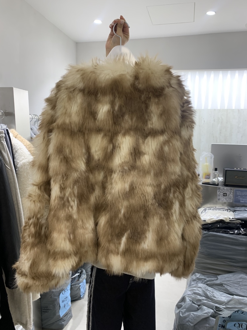 EYEL韓國代購㊣女士新品推薦人氣時尚休閑短款大衣毛皮浣熊EYEL短款大衣