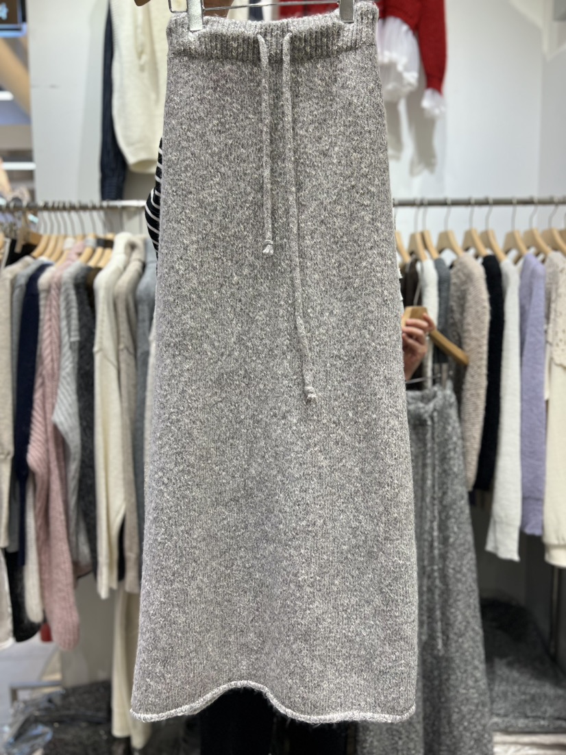 OLA韓國直郵㊣女裝新品推薦人氣時尚熱賣25秋冬職業休閑長裙mellor/OLA長裙圖色2