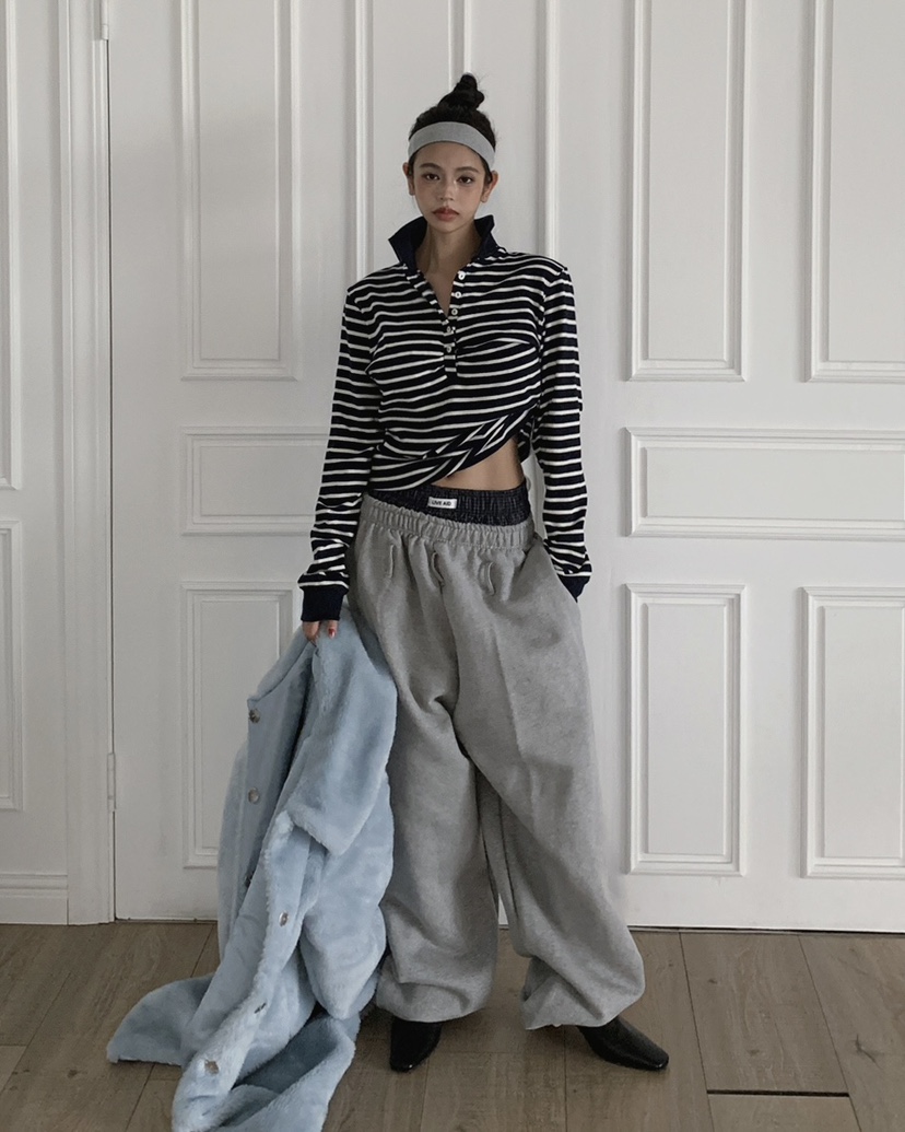 LIVE AID-P韓國代購㊣女士新品25秋冬熱賣人氣推薦長袖T恤LIVE AID-P長袖T恤